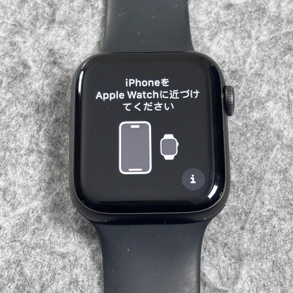 Apple Watch SE 1st Gen 44mm Space Gray Aluminum GPS Cellular Black Sport Band